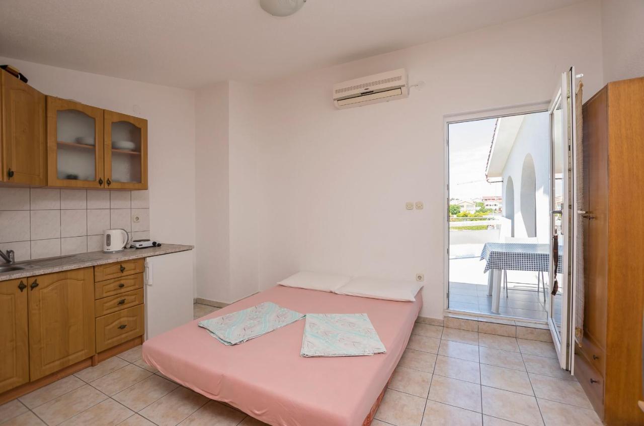 ויר Apartments Ivan מראה חיצוני תמונה