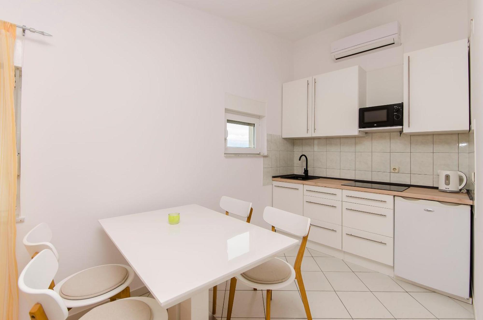 ויר Apartments Ivan מראה חיצוני תמונה